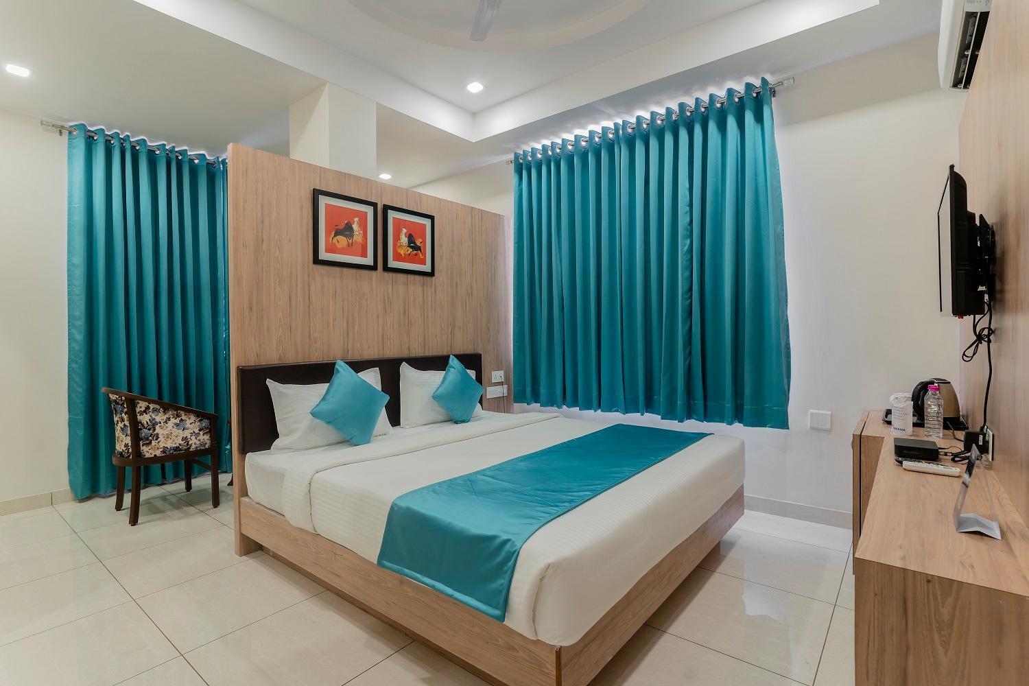 Ramana Hotel อุเดเปอร์ ภายนอก รูปภาพ